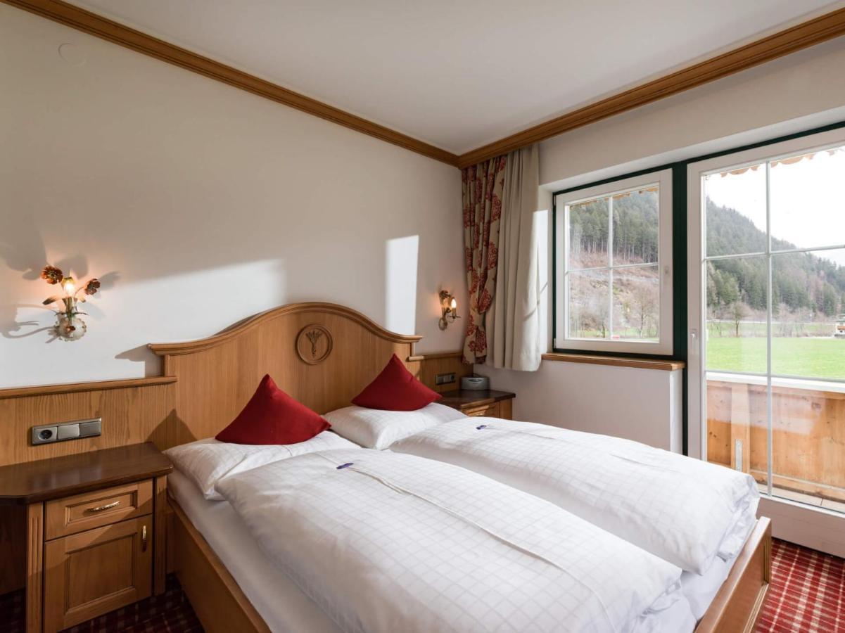 Ferienhof Oblasser Mayrhofen Exterior foto