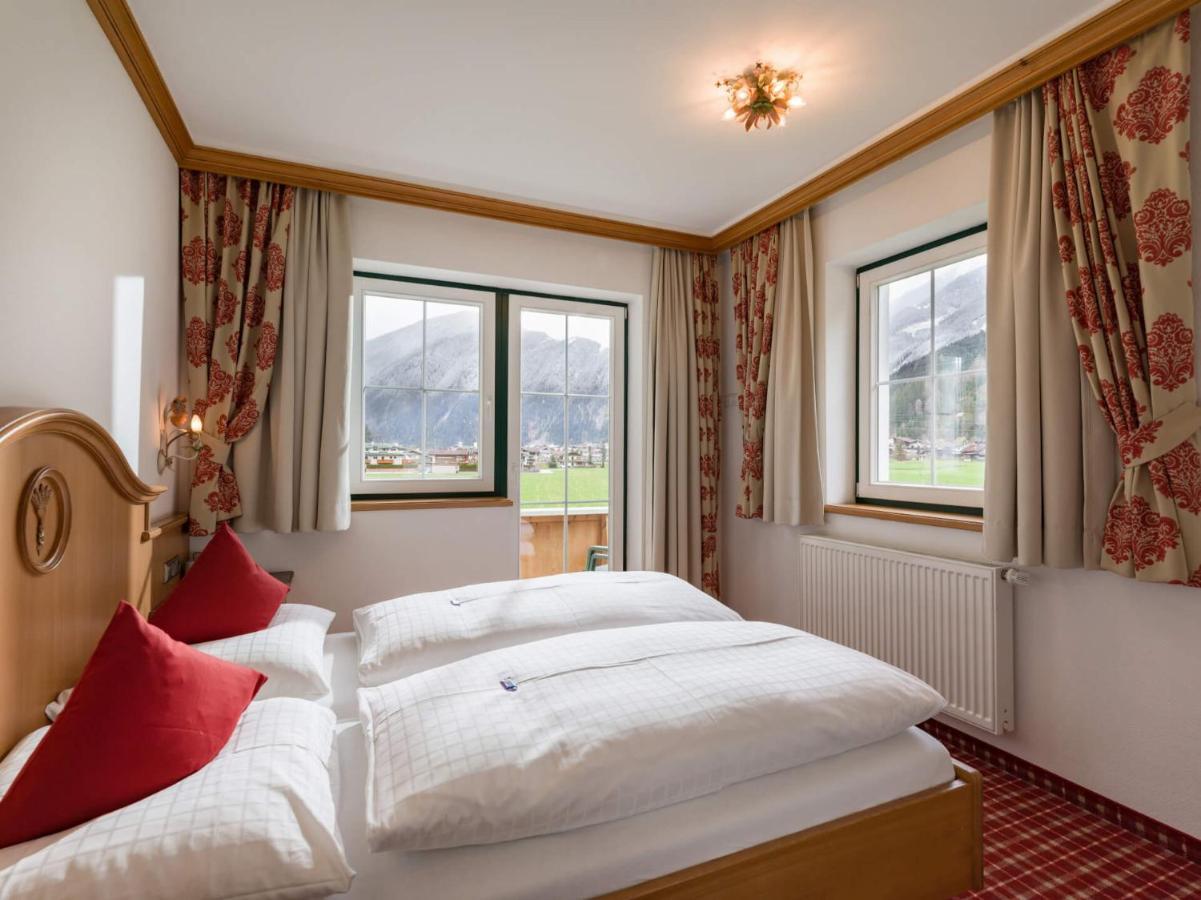 Ferienhof Oblasser Mayrhofen Exterior foto
